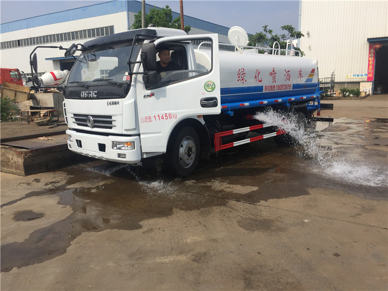 1525331974263913.jpg 灑 水 車61.jpg